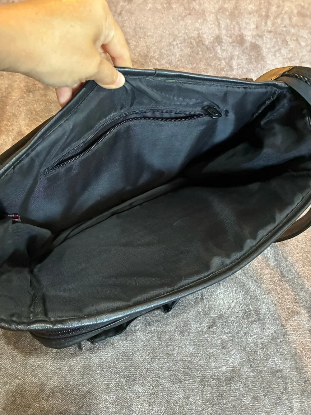 Wilson Leather Vintage Black Leather Messenger Laptop Briefcase Satchel 16X13”